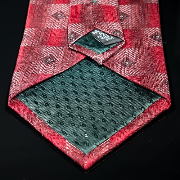 Hunter & Lords Red White Geometric 100% Silk Mens Designer Tie - Picture 4 of 5